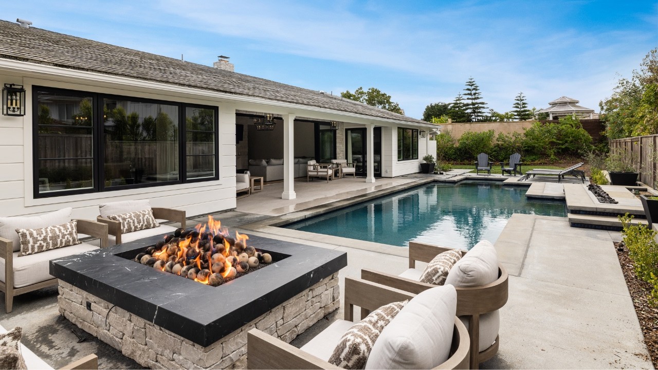 Single-Level Designer Home in Corona del Mar | Barclay Butera | 1 San Martin Way, Corona del Mar, CA