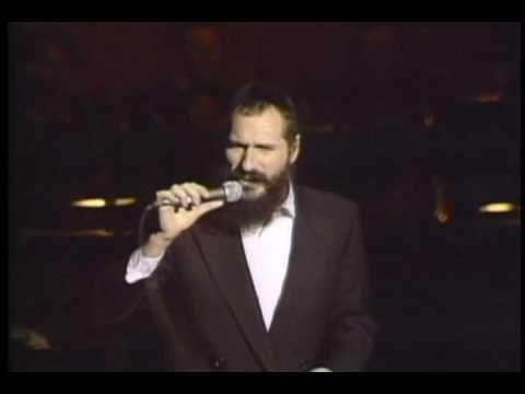 Mordechai Ben David (MBD) Sings "Meheiroh" at HASC...