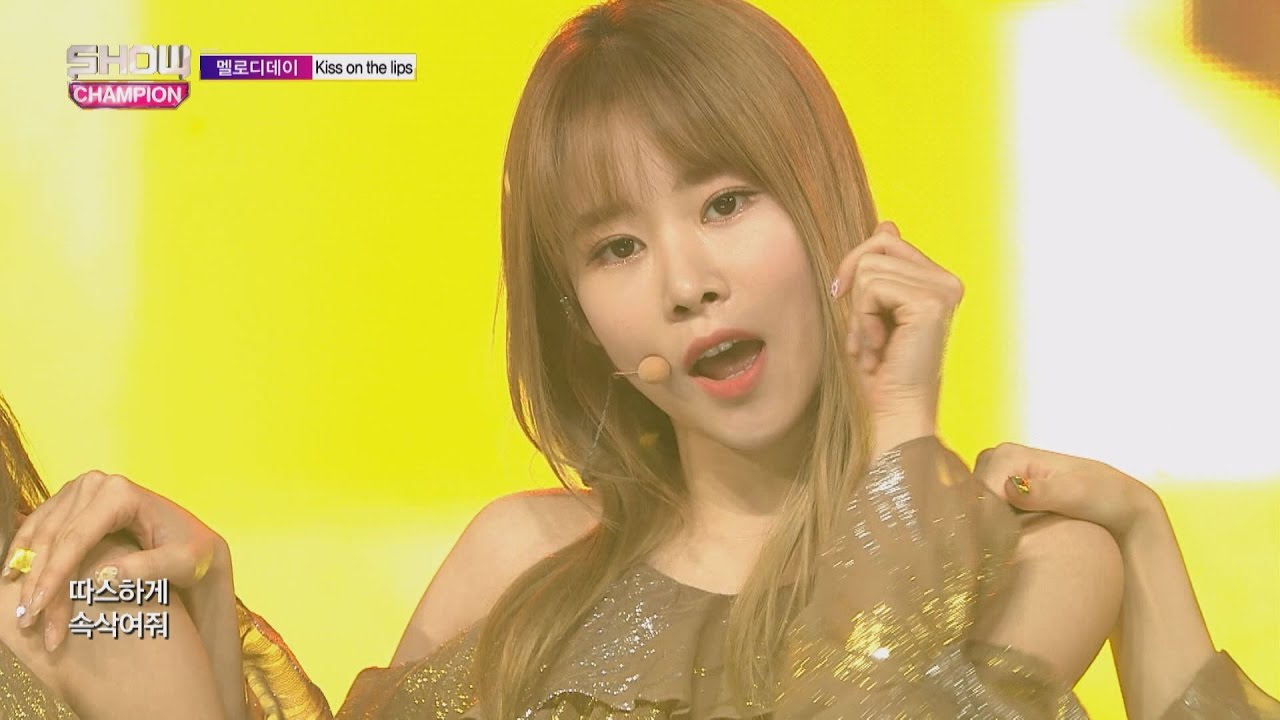Show Champion EP.221 MELODYDAY - Kiss on the lips