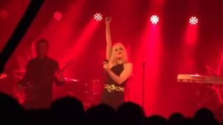Chisu - Ruusunen @ Tavastia 17.12.2015