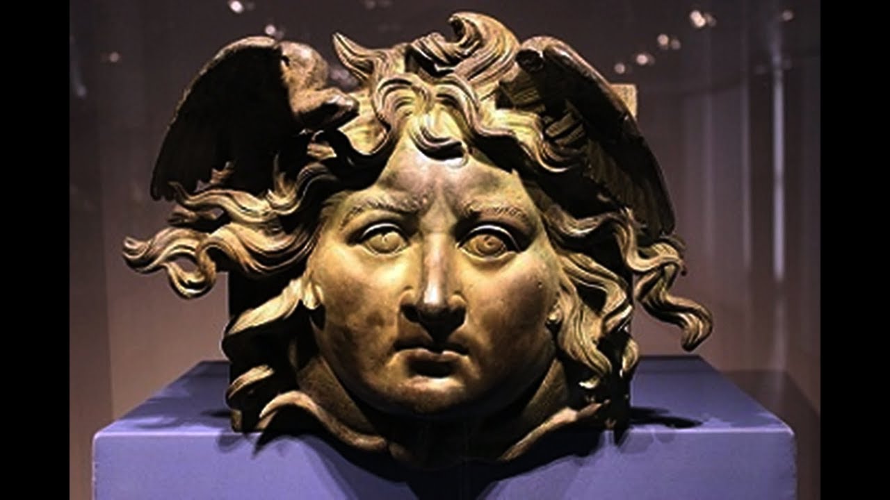 Gianni Versace I Stephen Knoll I Medusa brand logo