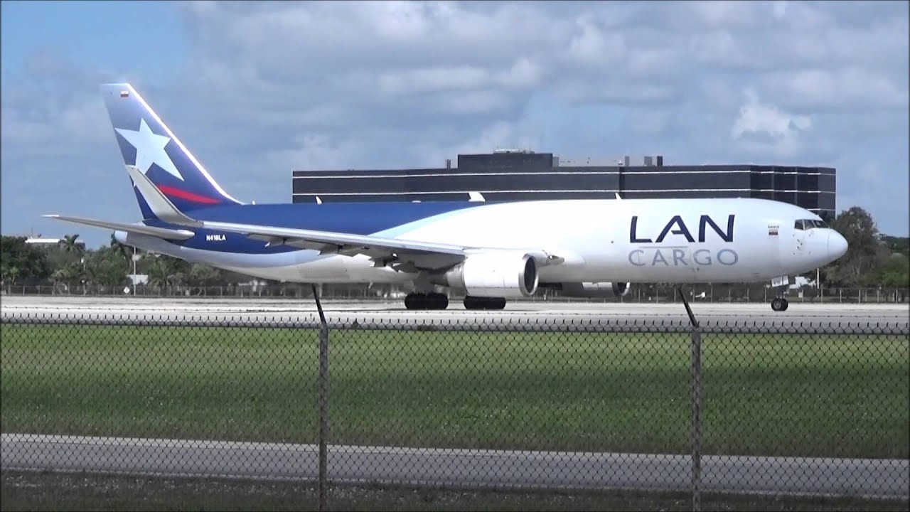 Miami international airport plane spotting 11-8-15 - YouTube