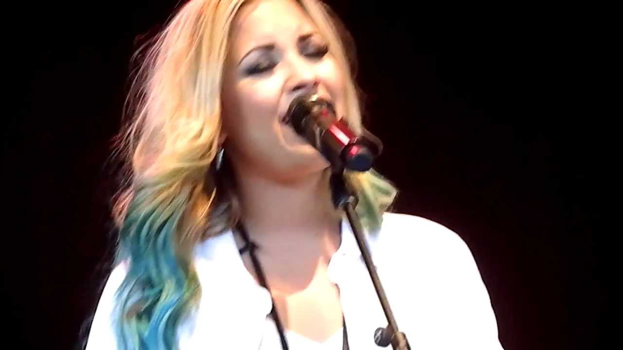 Together - Demi Lovato (Soundcheck)