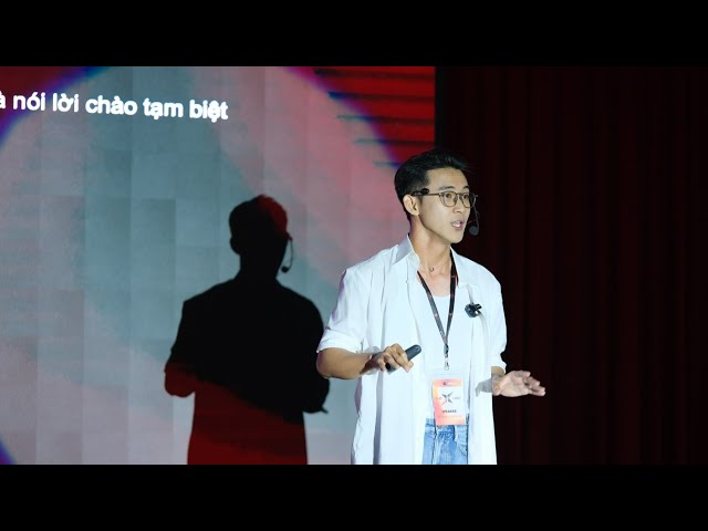 Enjoy the present vs. Capture the moment  | Ngoc An Tran Le | TEDxCTUMP class=