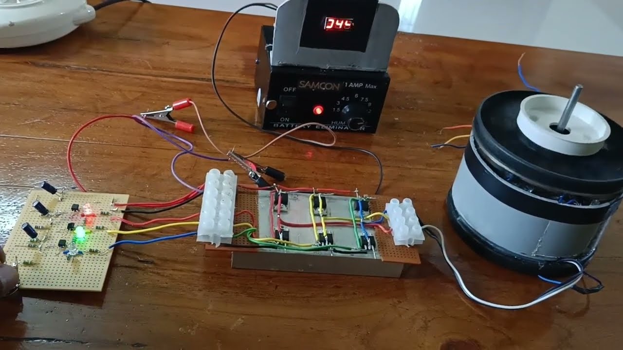 (MC-11)Bldc motor controller using led chaser circuit