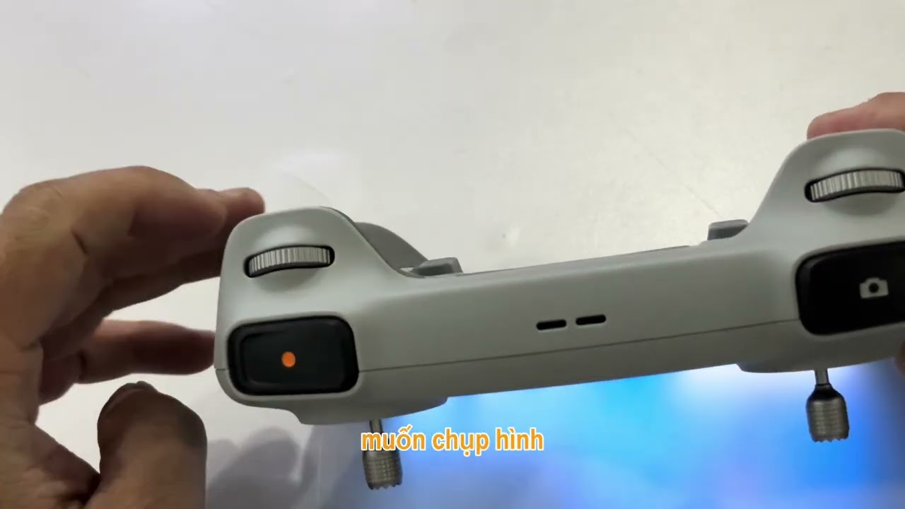 🎥 Hướng dẫn sử dụng tay điều khiển DJI RC và DJI RC 2 - 30/10/2024 — Video review, click xem trên YouTube