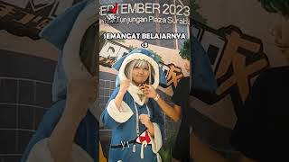 Azulacan Gawr Gura Cantik