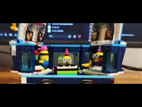 LEGO Despicable Me 4 Minion's Music Party Bus 75581 Stop Motion Build