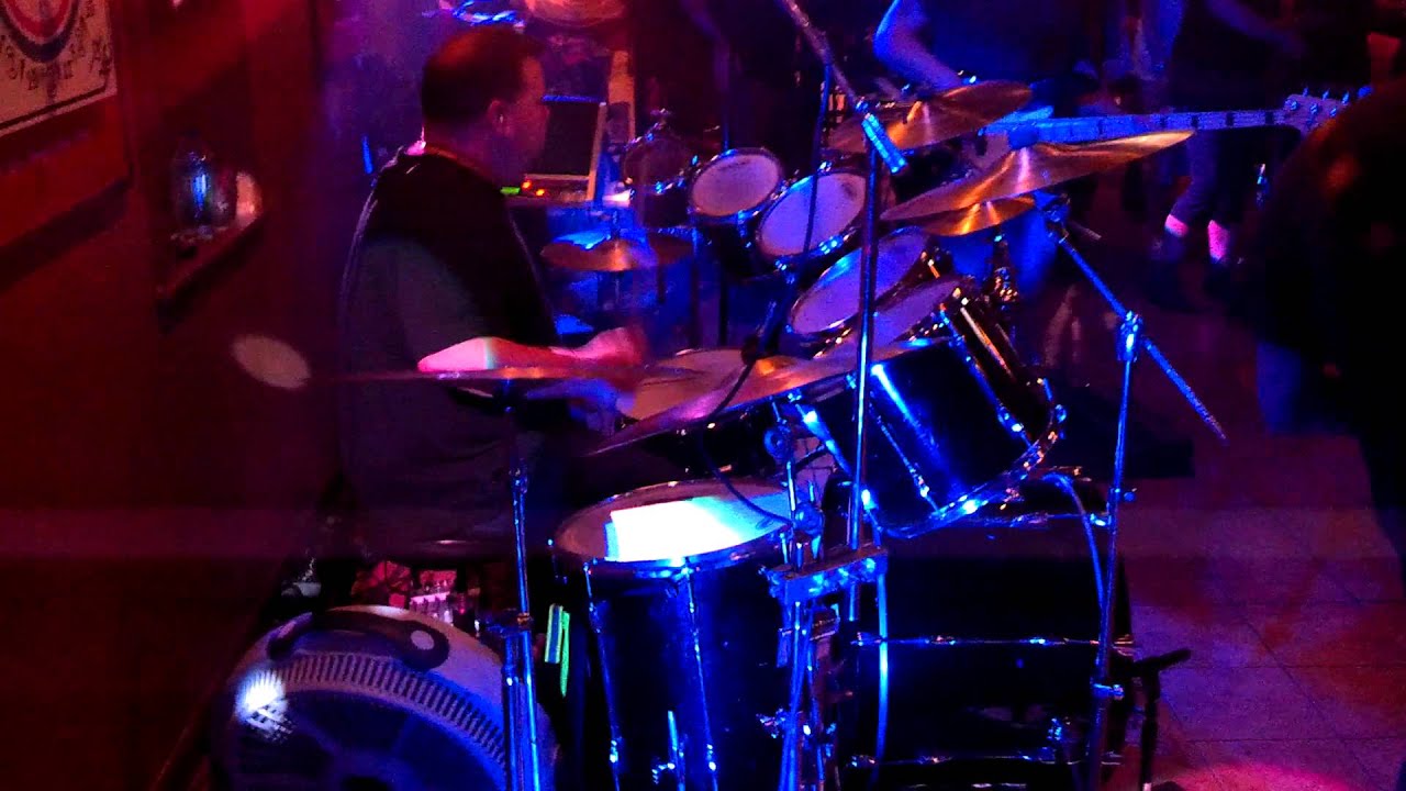 Greg Romano as Neil peart