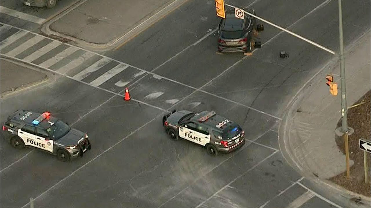 Man dies after being struck by vehicle on Highway 401 ramp - YouTube