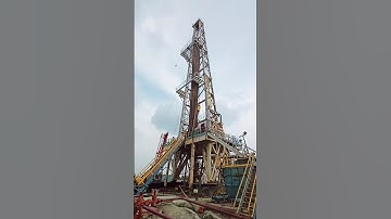 Drilling Rig 😱🌧️ #shorts #drilling #shortvideo #love #youtubeshorts