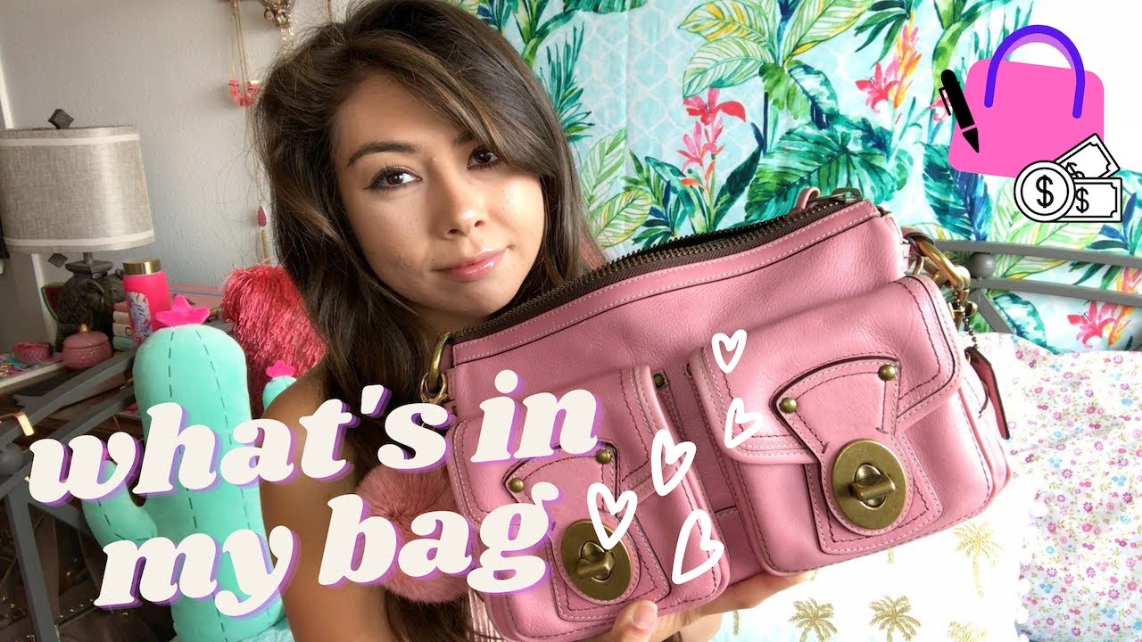 What's in My Pink Purse | Coach Legacy Shoulder Bag - YouTube
