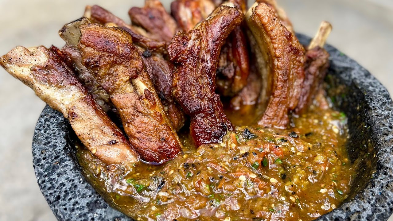 COSTILLAS BORRACHAS EN SALSA DE MOLCAJETE / CUANDO LAS PREPARO SIEMPRE ME PUDEN LA RECETA