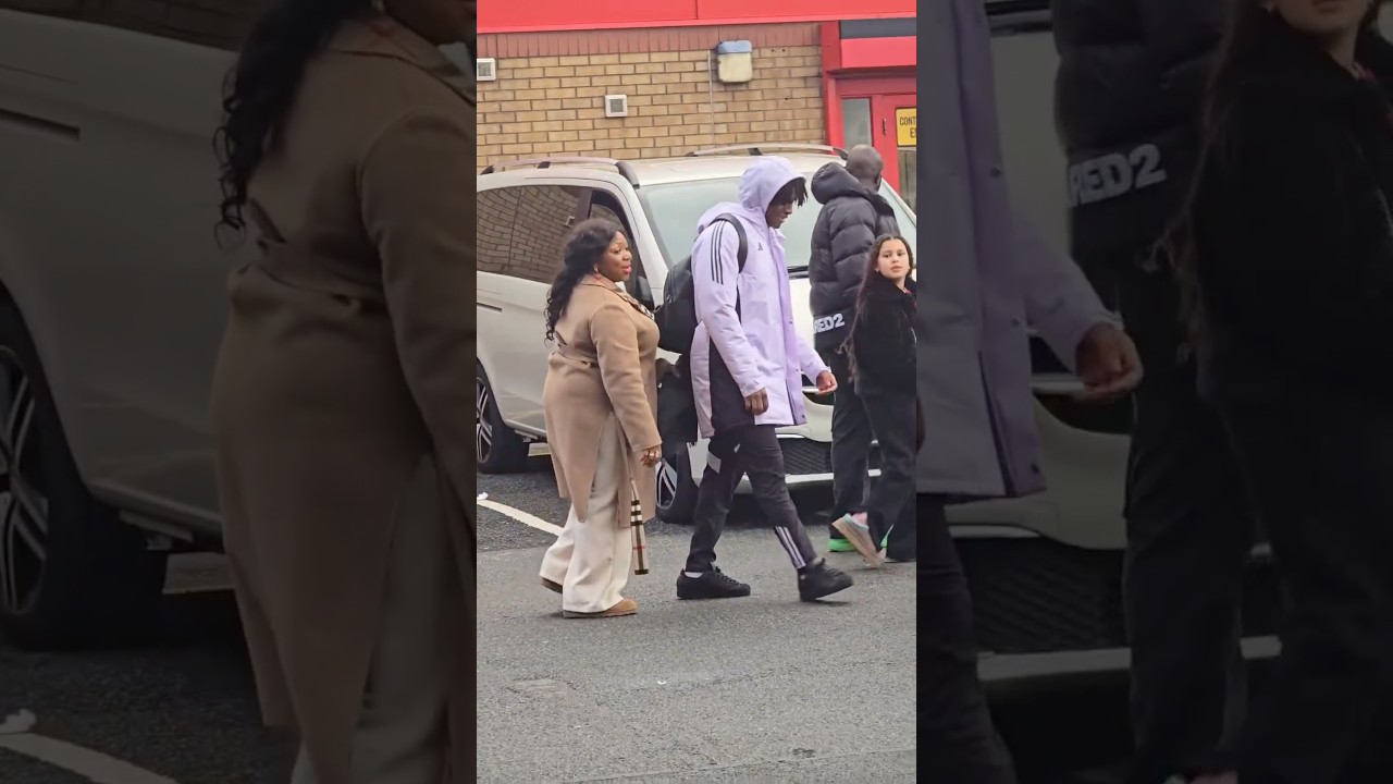 Wholesome moment as Dorgu’s mom telling him to go sign for fans ❤️