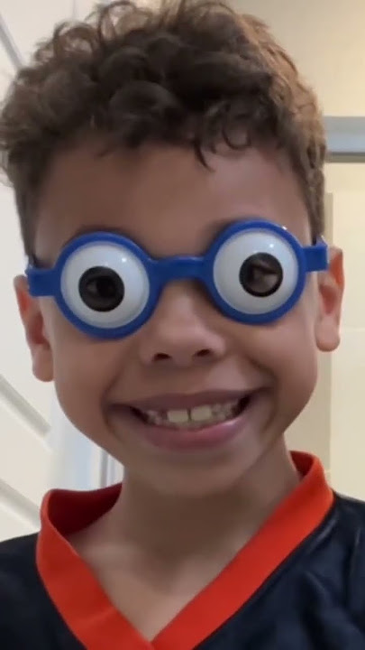 FART SPRAY In Mask PRANK! 🤣