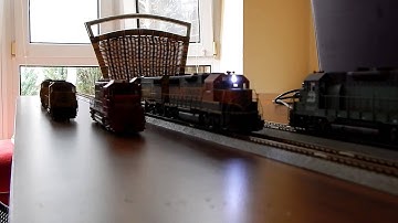 Soundtraxx TSU-BW1000 & Soundtraxx MC1H102P8 in Proto 2000 GP38-2s