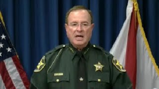 Polk county sheriff grady judd, the controversial, tough-talking who
recently made headlines for urging residents to carry guns, is wading
into g...