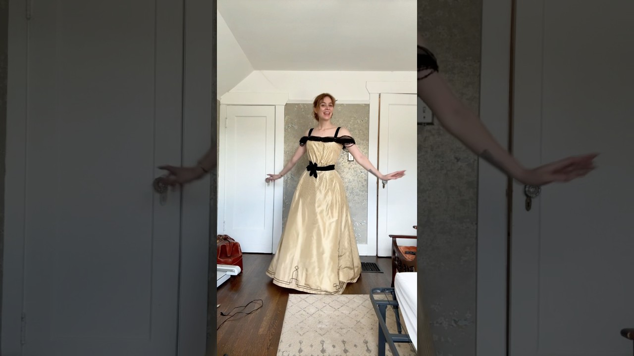 1900s evening dress/ ballgown | Edwardian Fashion