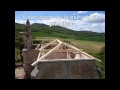 Proceso de construcción de una cubierta de madera.