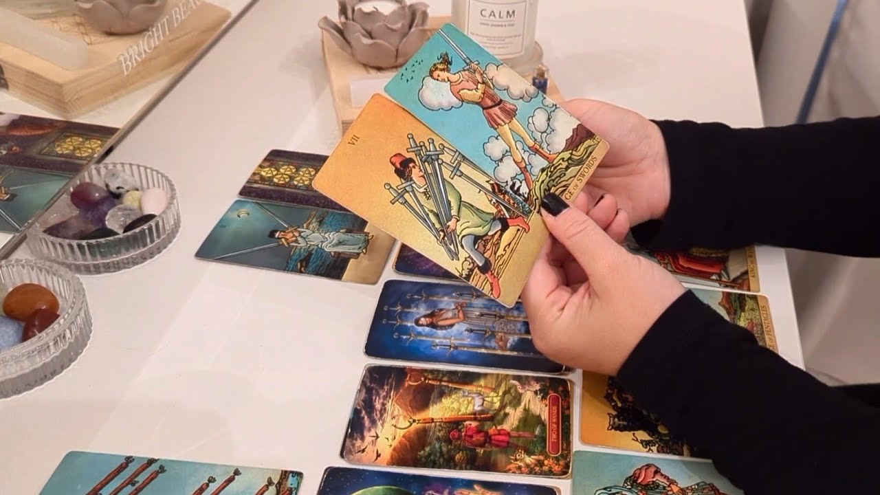 Någon som varit i bakgrunden är på väg att träda fram..Vill prata med dig✍️💌💬