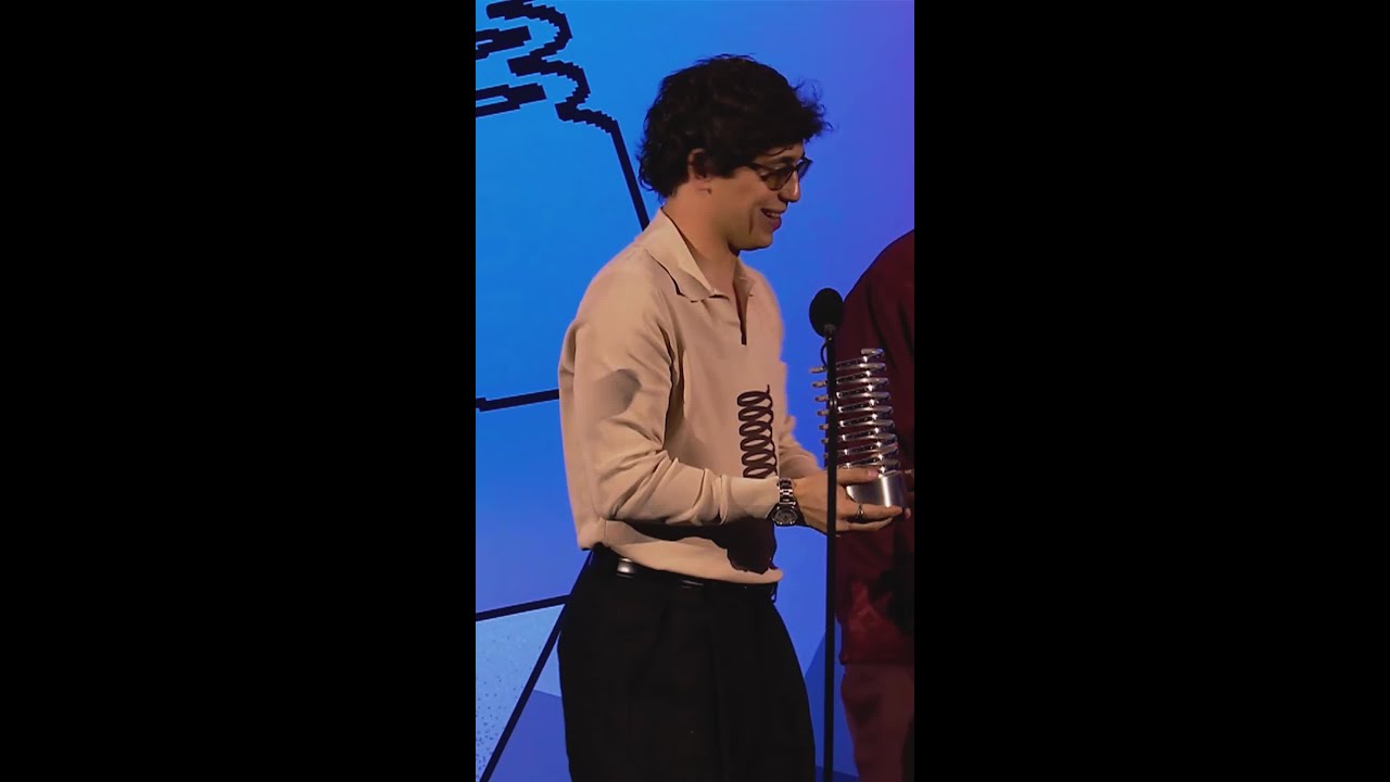 Kenan Thompson presents Marcello Hernandez with his 2025 Webby Outstanding Comedic Performance Award