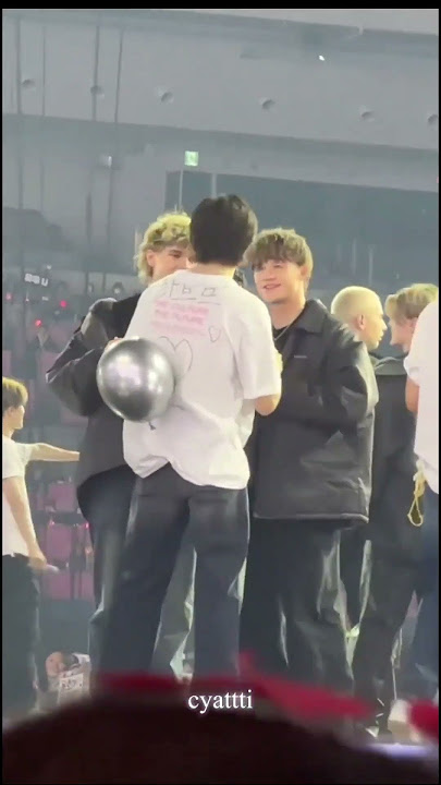 dearALICE with Mark, Anton, and Jaemin on SMTOWN Live 2025 ending stage #dearALICE #nctdream #riize