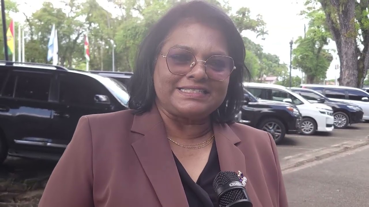 Mathoera over hoge schadeloosstelling: ‘Je moet belonen naar prestatie’ - Prime Alert 31 Juli 2025