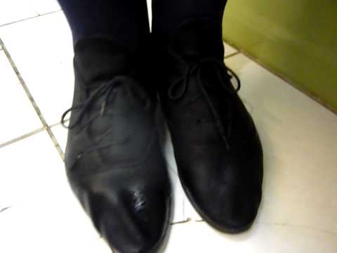 Black suede shoes wet in tub P1050573.MOV - YouTube