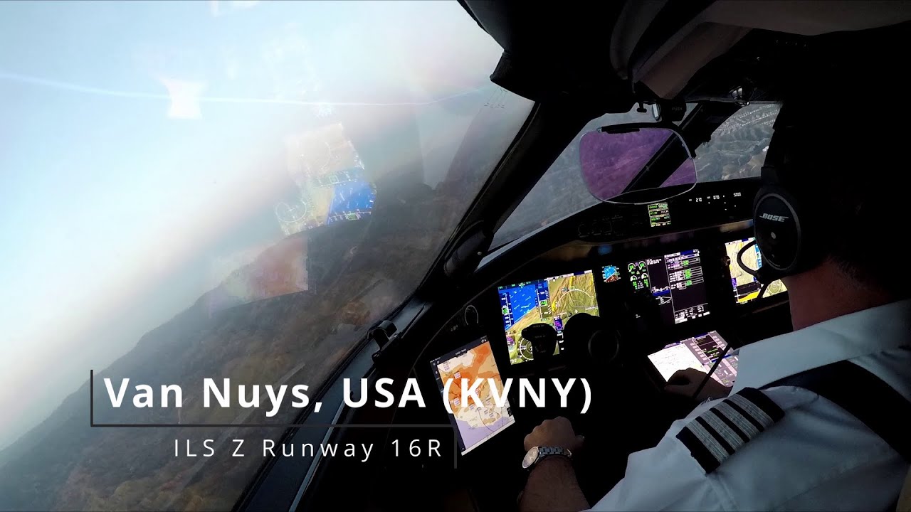 Landing Van Nuys, California (KVNY - Sunset Arrival) - Bombardier Global 6000
