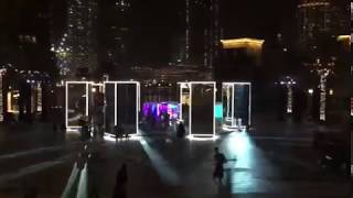 A Must Watch Artistic Glass Mirror Image Reflection in Downtown