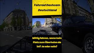 Sollte man als Radfahrer mittiger fahren, wenn Autofahrende nicht legal überholen können?