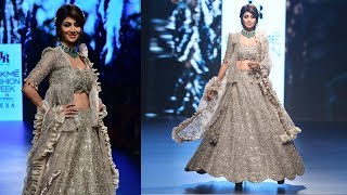 Shilpa Shetty Walks For Jayanti Reddy | Spring/Summer 2018 | Lakme Fashion Week