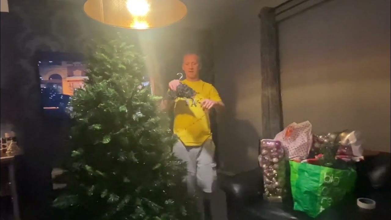 HOW TO STOP YOUR CHRISTMAS LIGHTS FROM TANGLING YouTube