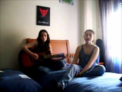 Stephanie e Patrcia - Hole "Doll Parts" Cover