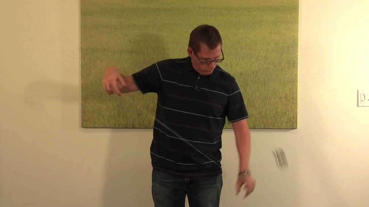 Yoyo Trick: How to throw a lindy loop - YouTube