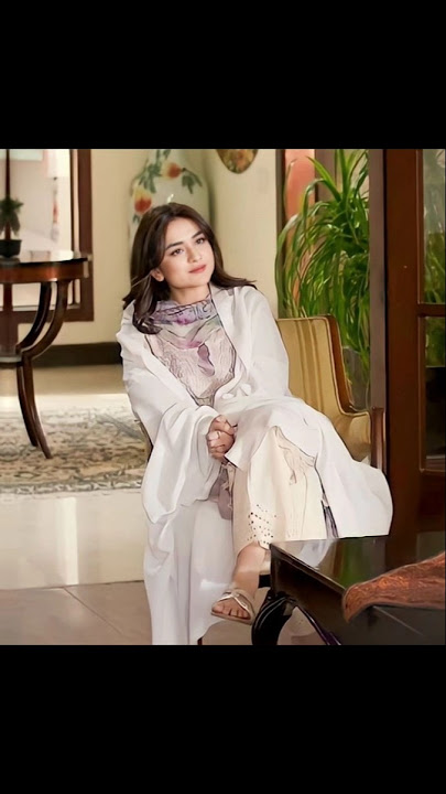 Yumna zaidi tere bin drama actress beautiful dresses 😍 so beautiful actress ❤️#meerab#yumnazaidi