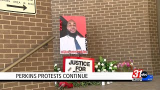 More gather as Steve Perkins protests continue in Decatur