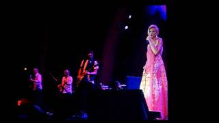 Faith Hill (Dr.Feelgood)