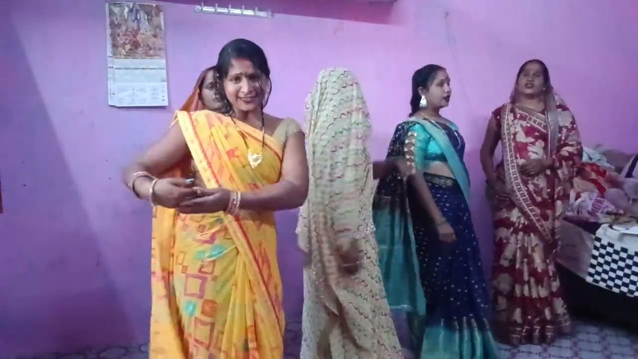 बसंत रितु आईल  ए मोरे राजा बहुत सुंदर धमाकेदार  नाच गीत ट्रेडिंग वीडियो प्रमिला भारद्वाज अवधी गीत 