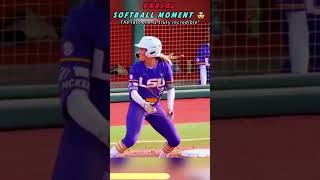 UNREAL SOFTBALL MOMENT 🤯#softball #softballhighlights #womenssoftball