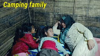 CAMPING IN HEAVY RAIN - CAMPING WITH A FUN AND HAPPY FAMILY AT COTTAGE GARDEN