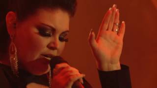 Video thumbnail of "Corlea Botha - Rolling In The Deep (Skyroom Live)"