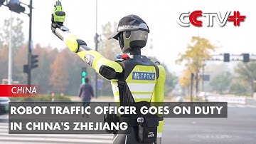 Robot Traffic Officer Goes on Duty in China