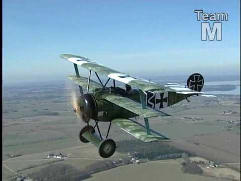 Mikael Carlson and his Fokker Dr.1 "Dreidecker" - ...