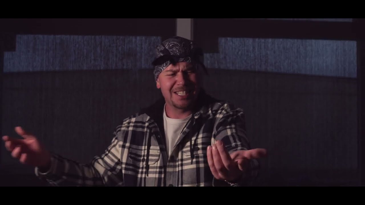 MLNY - WHITE 2PAC (OFFICIAL MUSIC VIDEO)