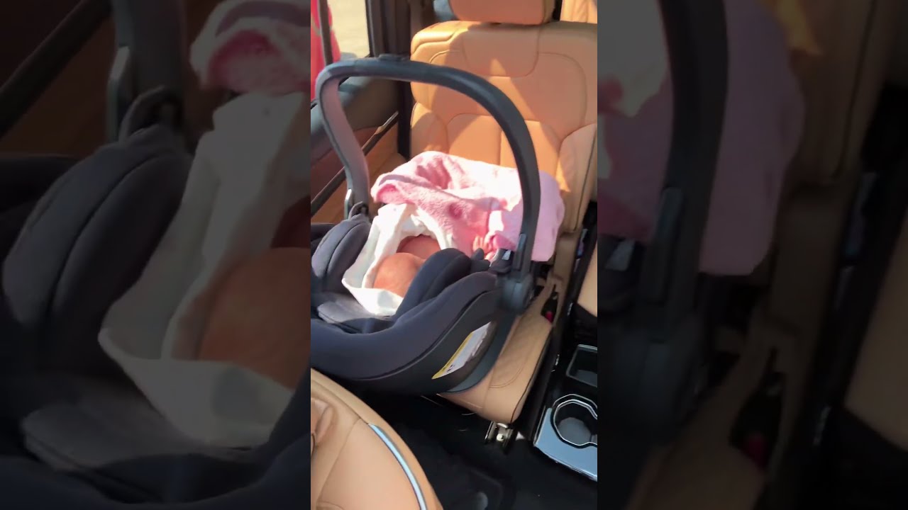 Guess Who S Here Foryou Funny Dadlifematters Comedyfilms Comedy Comedymove Kids