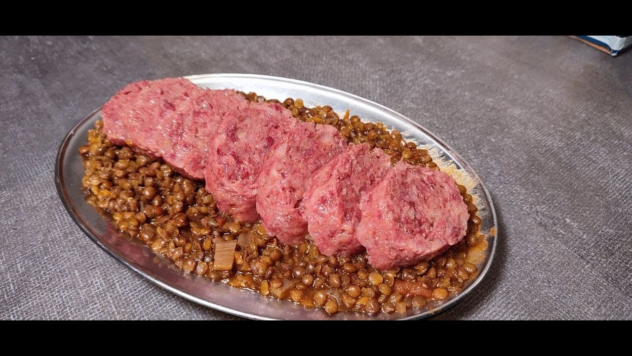 Zampone con lenticchie - AUGURI, BUON ANNO NUOVO!