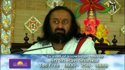 How to meditate around noisy environments ? - Gurudev Sri Sri Ravi Shankar