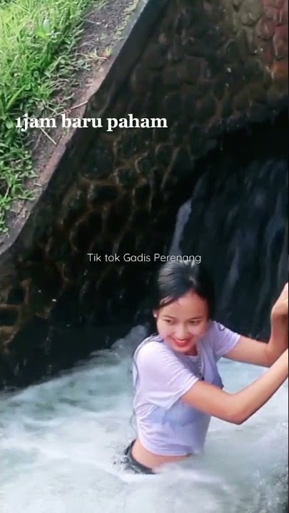Tik tok Cewek Cantik Renang tanpa Dalaman#shorts