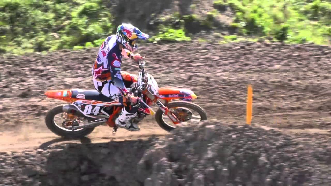 Jeffrey Herlings puts in some fast laps on a 450